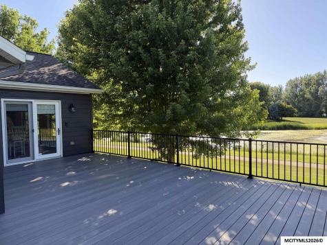 1611 Willow Place Clear Lake IA 50428