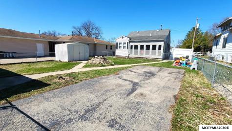 1029 1st NE Mason City IA 50401