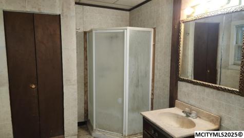 2000 2nd Avenue S Clear Lake IA 50428