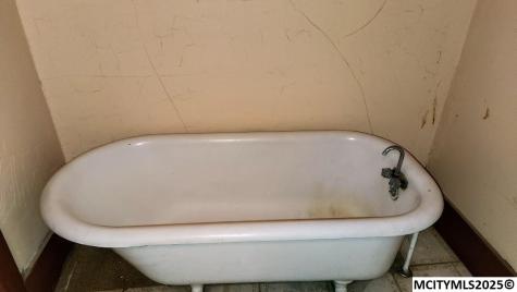 2000 2nd Avenue S Clear Lake IA 50428