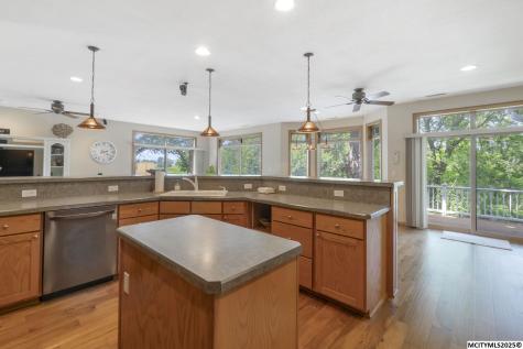 206 Brickyard Court Sheffield IA 50475