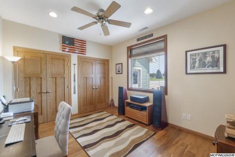 206 Brickyard Court Sheffield IA 50475