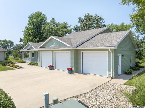 206 Brickyard Court Sheffield IA 50475