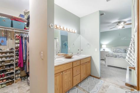 206 Brickyard Court Sheffield IA 50475