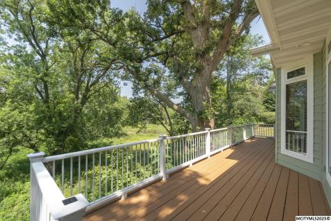 206 Brickyard Court Sheffield IA 50475