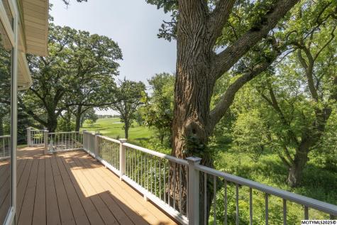 206 Brickyard Court Sheffield IA 50475