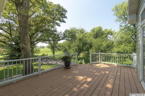 206 Brickyard Court Sheffield IA 50475