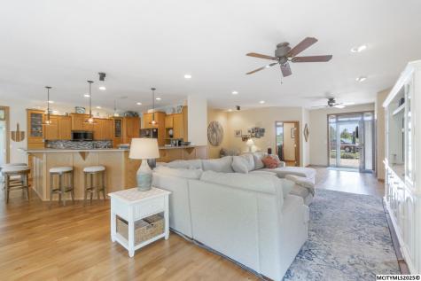 206 Brickyard Court Sheffield IA 50475