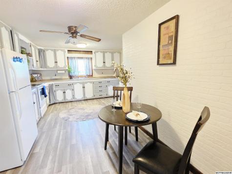 210 E Taft Street Manly IA 50456