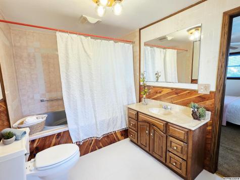 210 E Taft Street Manly IA 50456