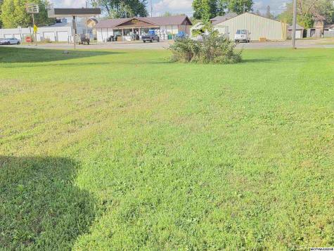 210 E Taft Street Manly IA 50456