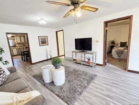 210 E Taft Street Manly IA 50456