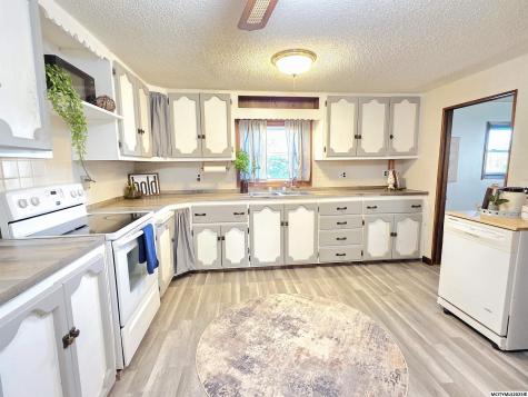 210 E Taft Street Manly IA 50456