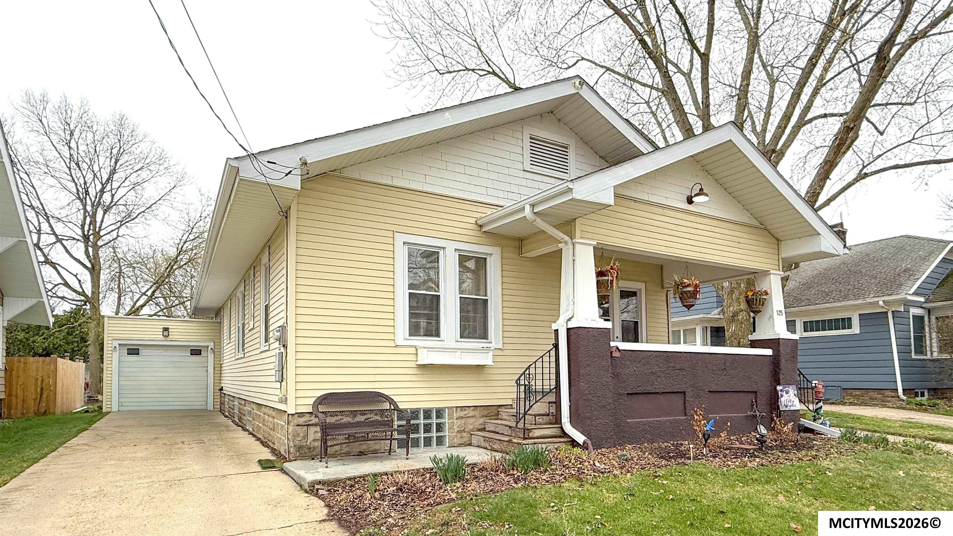 125 4th NW Mason City IA 50401