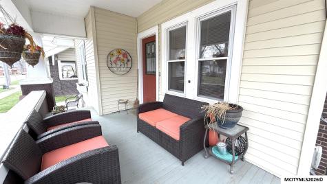 125 4th NW Mason City IA 50401