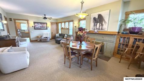 125 4th NW Mason City IA 50401