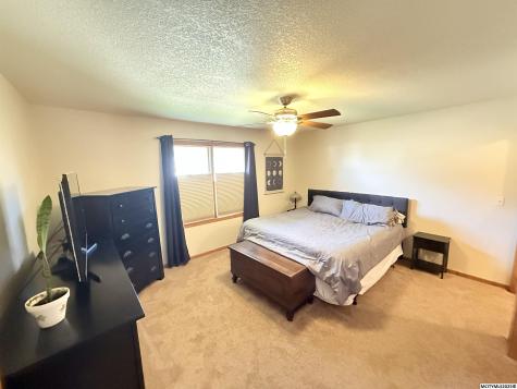 728 S Monroe Court Mason City IA 50401