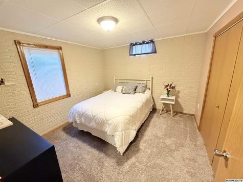 728 S Monroe Court Mason City IA 50401