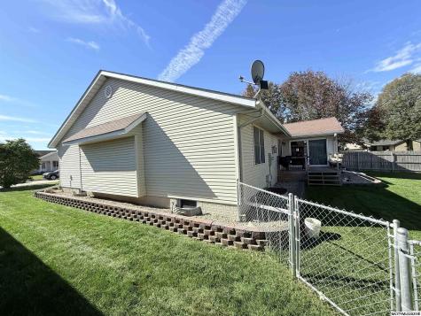 728 S Monroe Court Mason City IA 50401