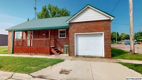 223 N 1st Greene IA 50636