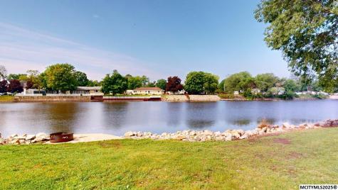 223 N 1st Greene IA 50636