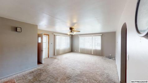 223 N 1st Greene IA 50636