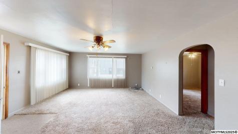 223 N 1st Greene IA 50636