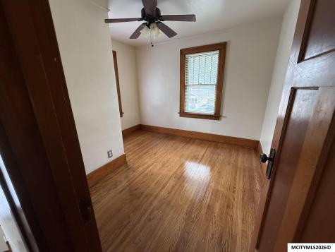 921 N Jackson Mason City IA 50401