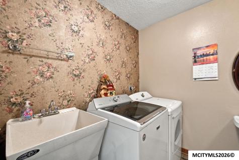 2923 Morning Star Court Mason City IA 50401