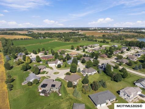 2923 Morning Star Court Mason City IA 50401