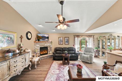 2923 Morning Star Court Mason City IA 50401