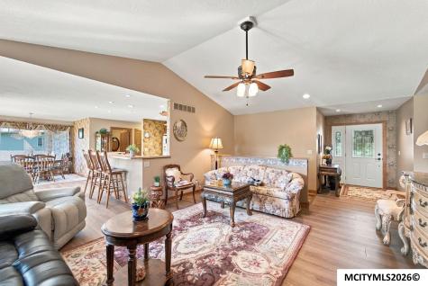 2923 Morning Star Court Mason City IA 50401
