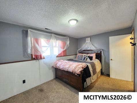 1026 N Polk Mason City IA 50401