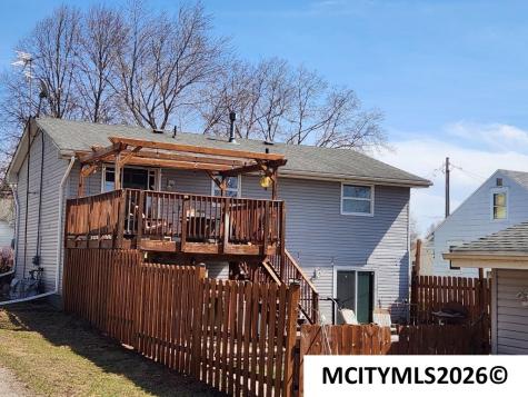 1026 N Polk Mason City IA 50401