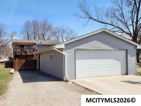 1026 N Polk Mason City IA 50401
