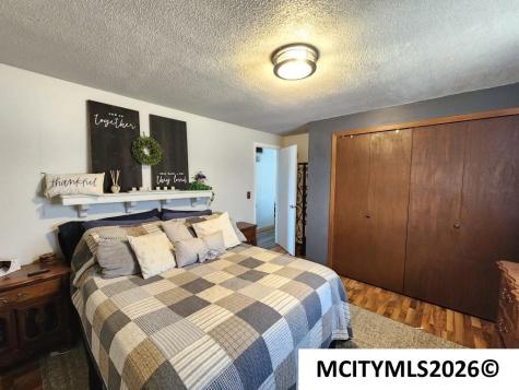 1026 N Polk Mason City IA 50401