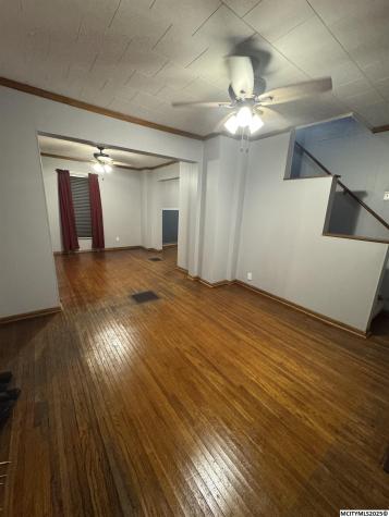 1523 N Quincy Mason City IA 50401