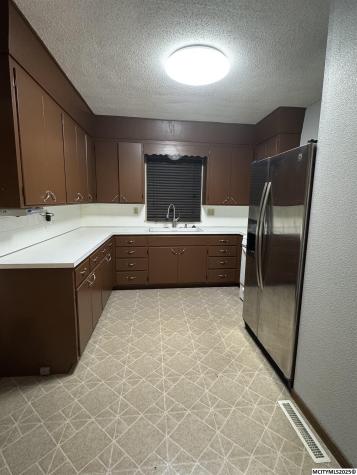 1523 N Quincy Mason City IA 50401