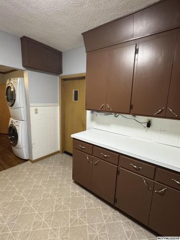 1523 N Quincy Mason City IA 50401