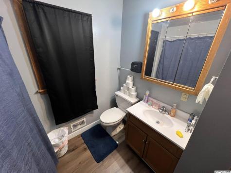 309 Danbury Drive Charles City IA 50616