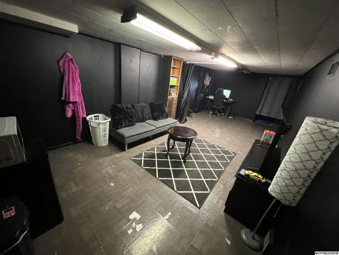 309 Danbury Drive Charles City IA 50616