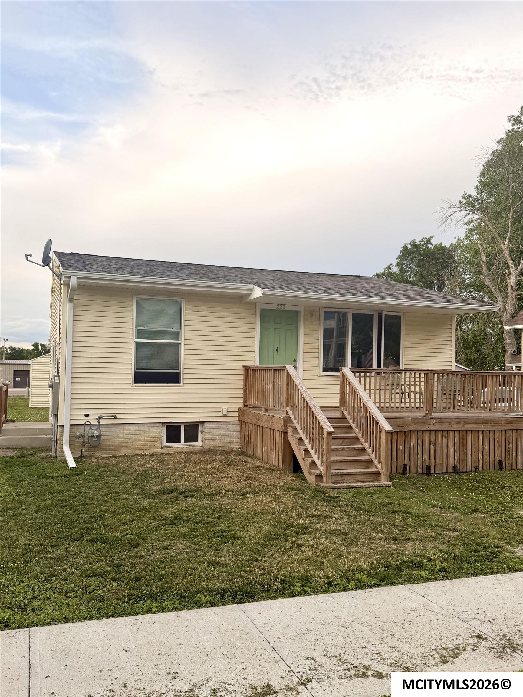 220 12th SE Mason City IA 50401