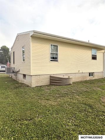 220 12th SE Mason City IA 50401