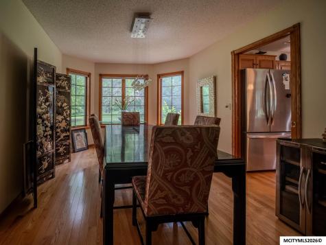 1 Twin Oak Lane Mason City IA 50401