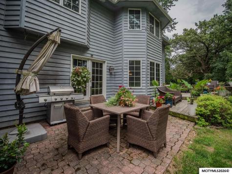 1 Twin Oak Lane Mason City IA 50401