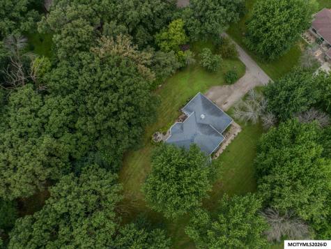 1 Twin Oak Lane Mason City IA 50401