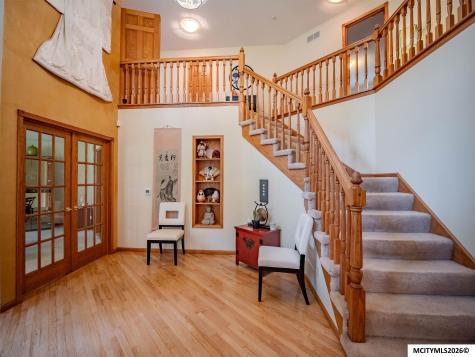 1 Twin Oak Lane Mason City IA 50401