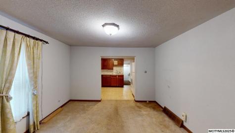 904 6th SW Mason City IA 50401