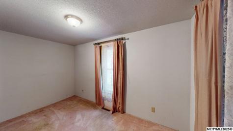 904 6th SW Mason City IA 50401