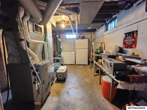 221 14th SE Mason City IA 50401